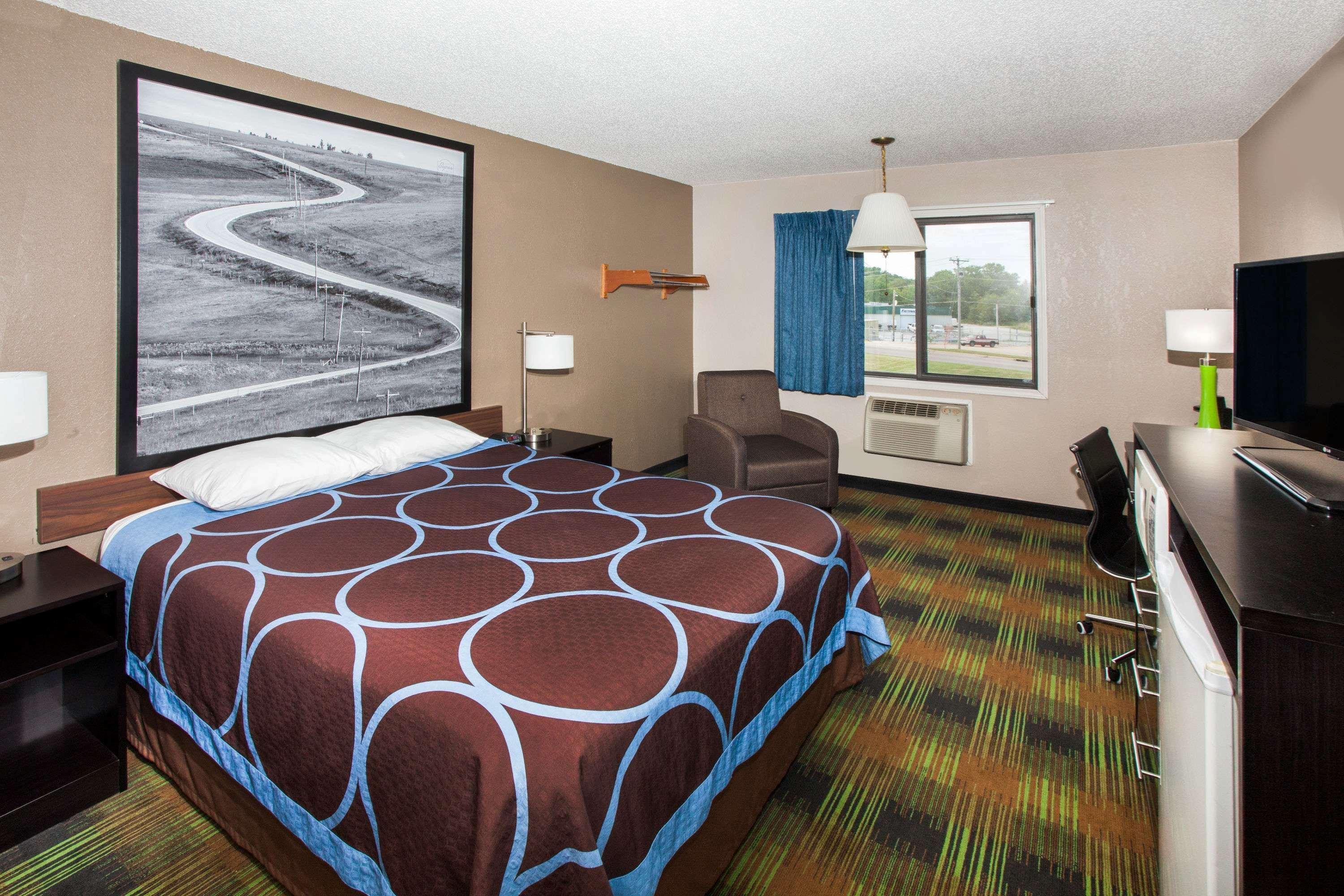 Hotel Super 8 By Wyndham Keokuk Esterno foto