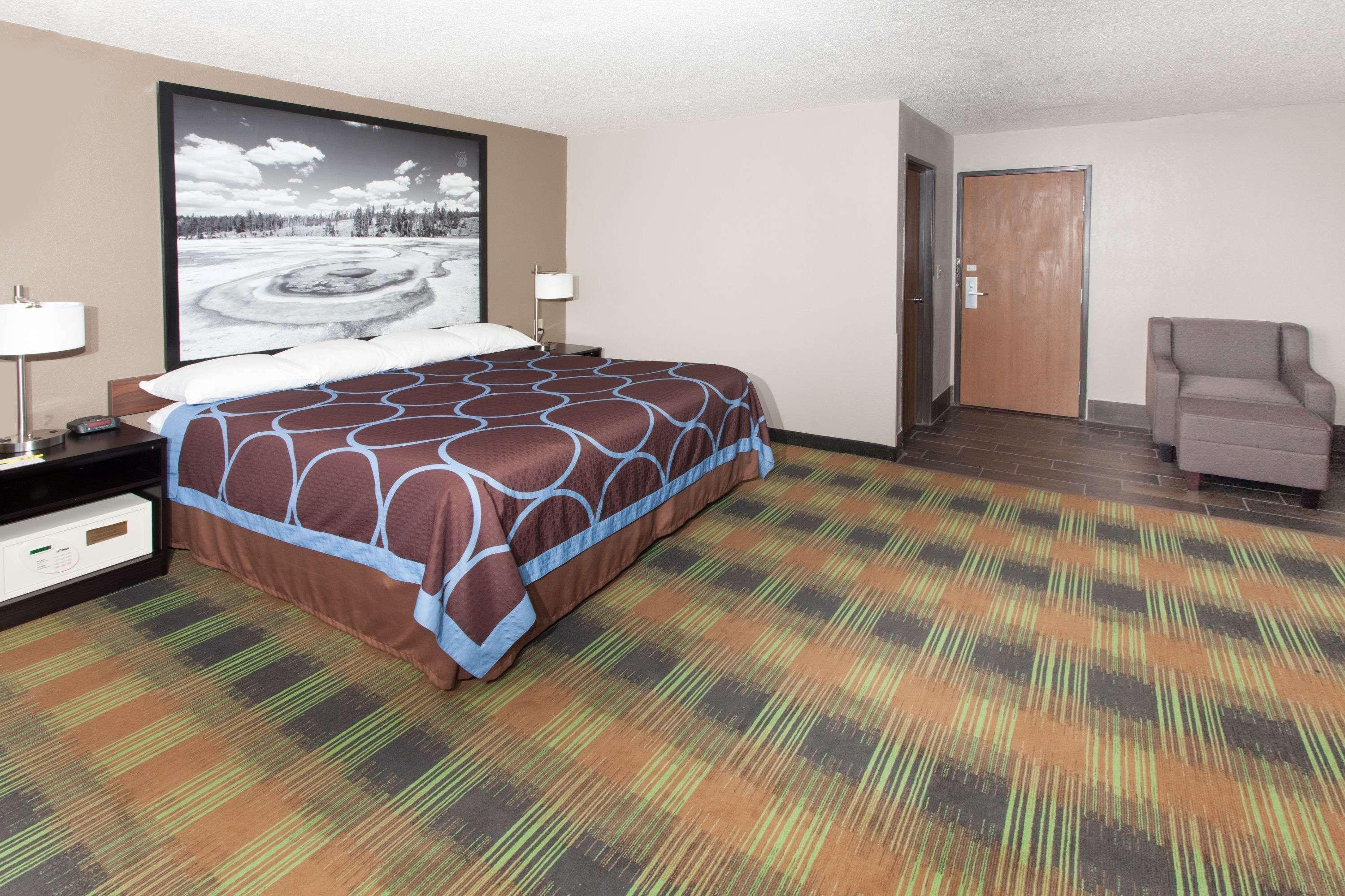 Hotel Super 8 By Wyndham Keokuk Esterno foto