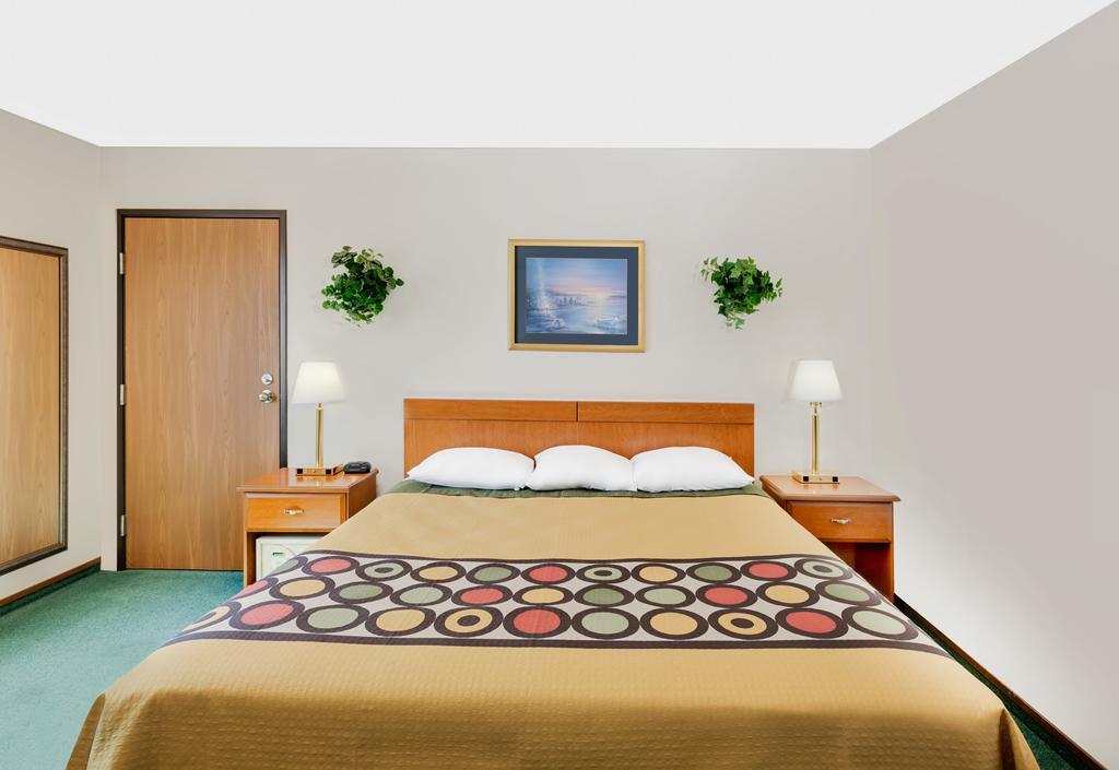Hotel Super 8 By Wyndham Keokuk Esterno foto