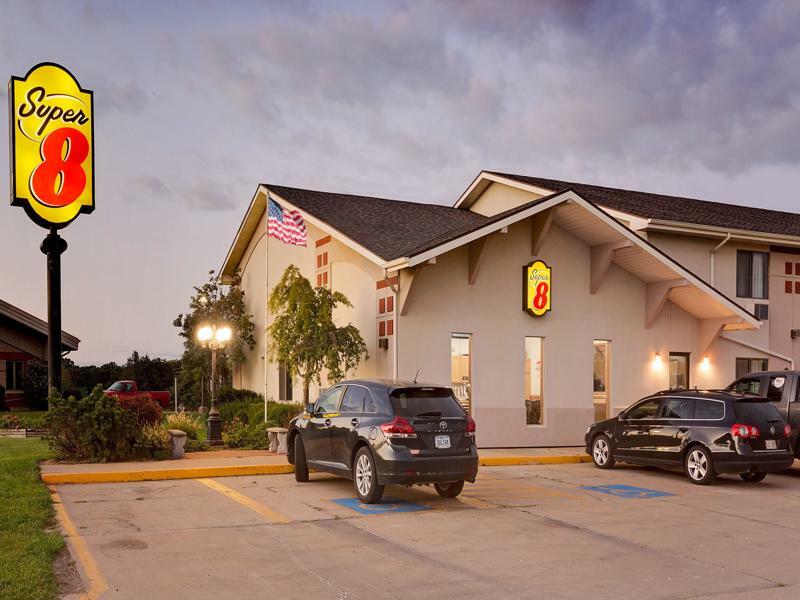 Hotel Super 8 By Wyndham Keokuk Esterno foto